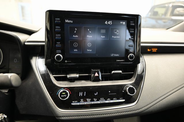 Used 2022 Toyota Corolla SE image 15
