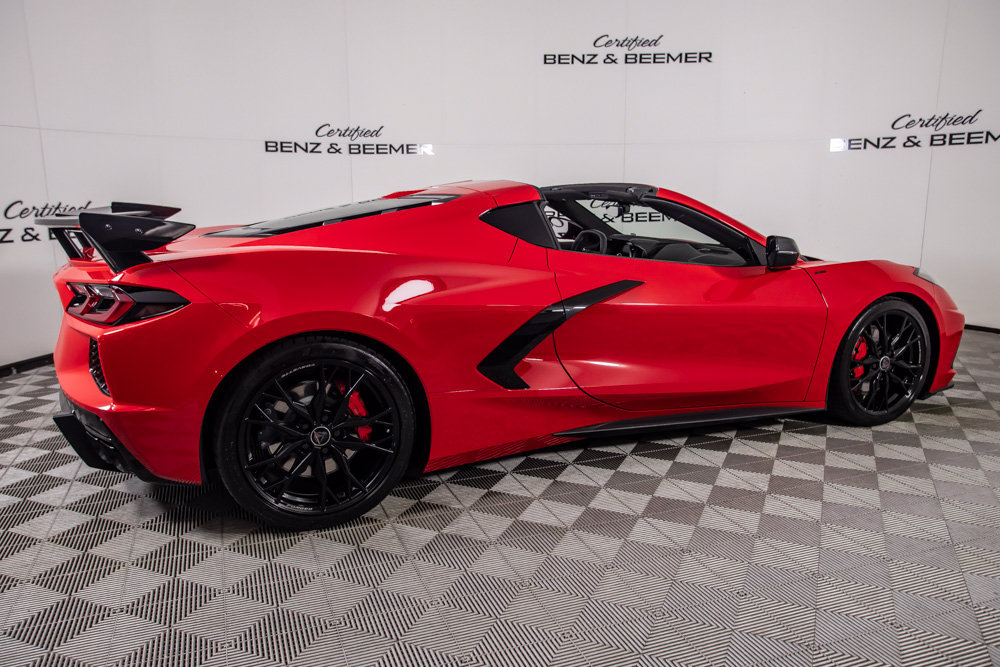 Used 2024 Chevrolet Corvette Stingray Coupe w/ Z51 Performance Package RWD image 4