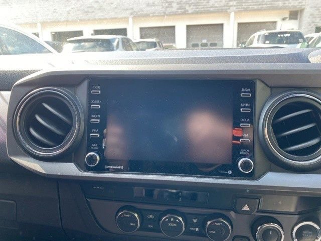 Used 2021 Toyota Tacoma TRD Off-Road w/ Technology Package image 20