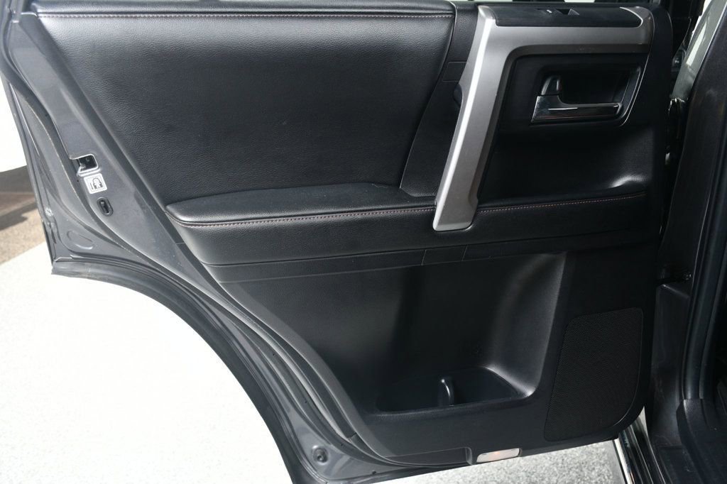 Used 2015 Toyota 4Runner Limited AWD/4WD image 24