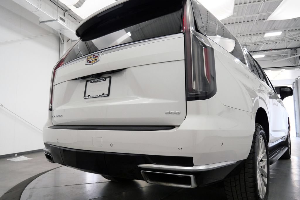 Used 2021 Cadillac Escalade ESV Premium Luxury AWD/4WD image 42