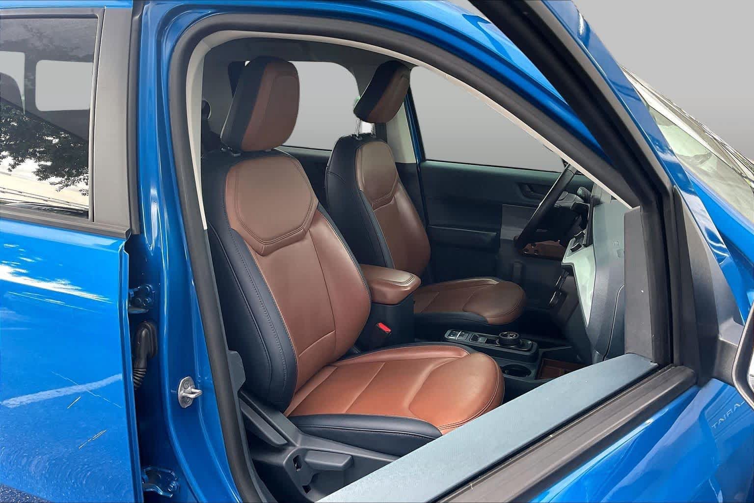 Used 2022 Ford Maverick Lariat w/ Lariat Luxury Package FWD image 9