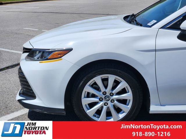 Used 2019 Toyota Camry LE FWD image 9