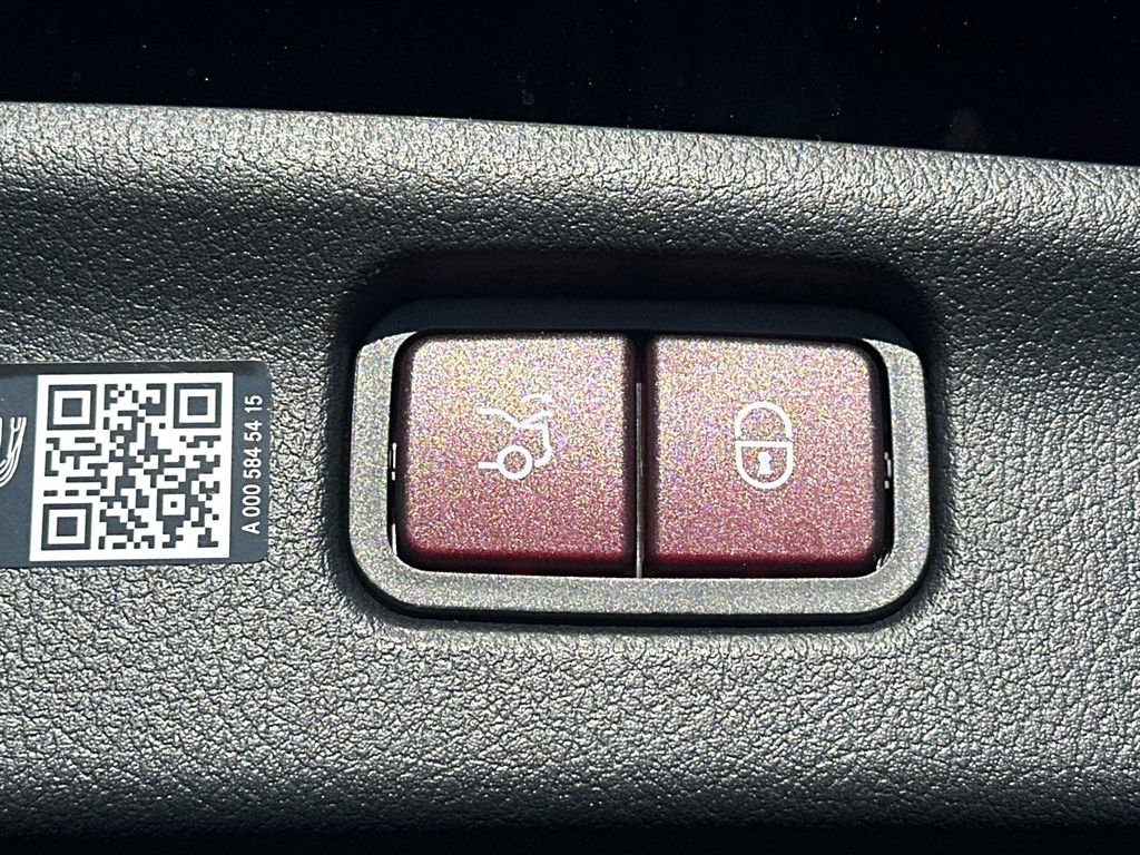 New 2026 Mercedes-Benz C 300 4MATIC Sedan image 21