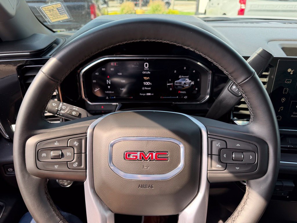 Used 2026 GMC Sierra 1500 SLT AWD/4WD image 21