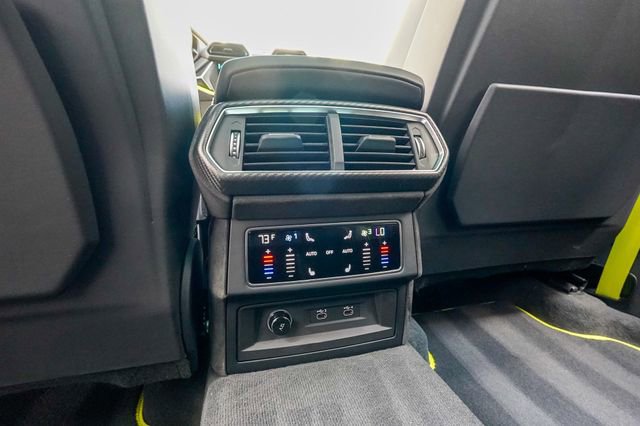 Used 2025 Lamborghini Urus SE image 78