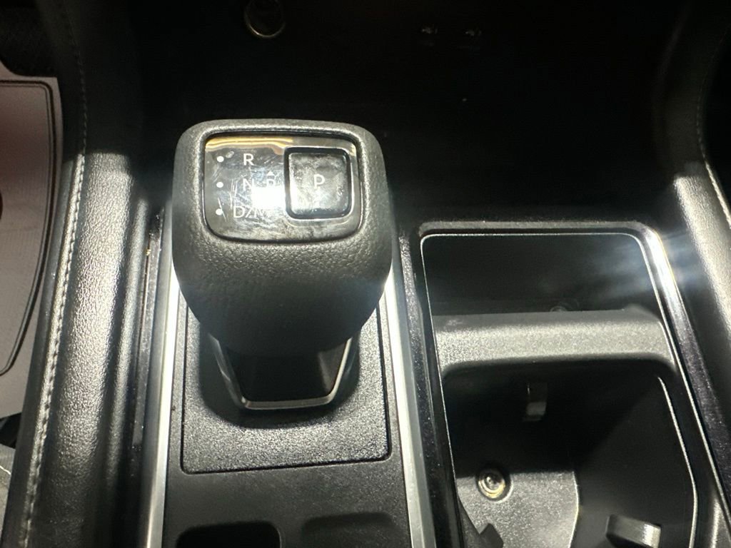 Used 2023 Nissan Pathfinder SL w/ Lighting Package (N92) AWD/4WD image 18