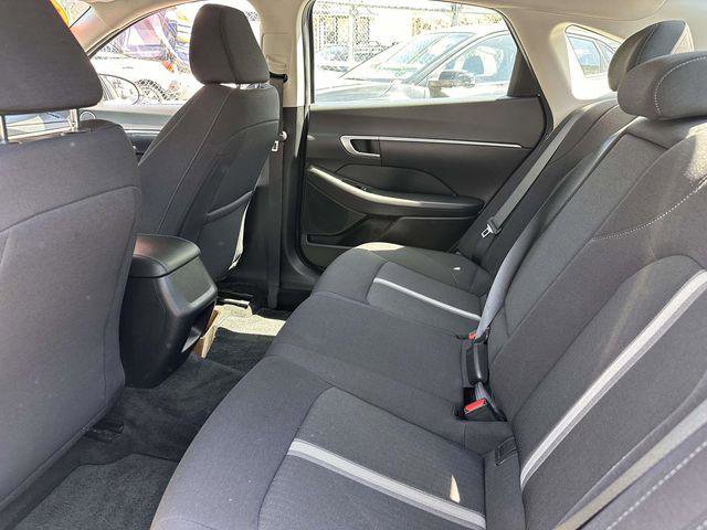 Certified 2022 Hyundai Sonata SEL FWD image 15