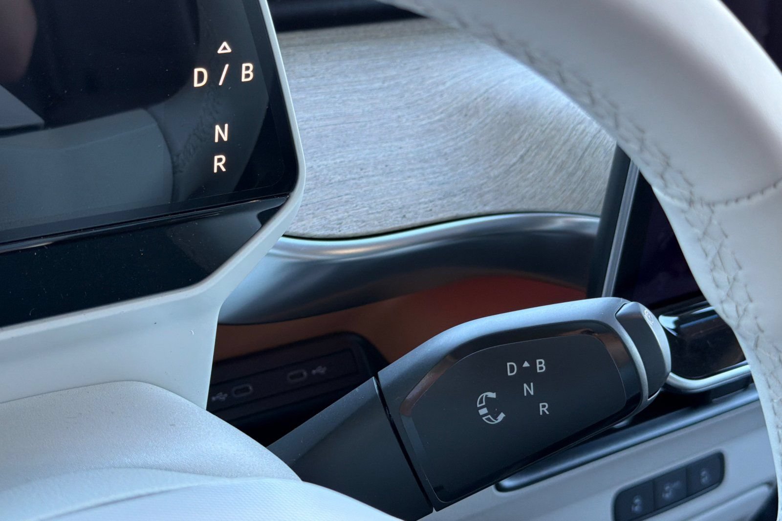 New 2025 Volkswagen ID. Buzz 1st Edition AWD/4WD image 22