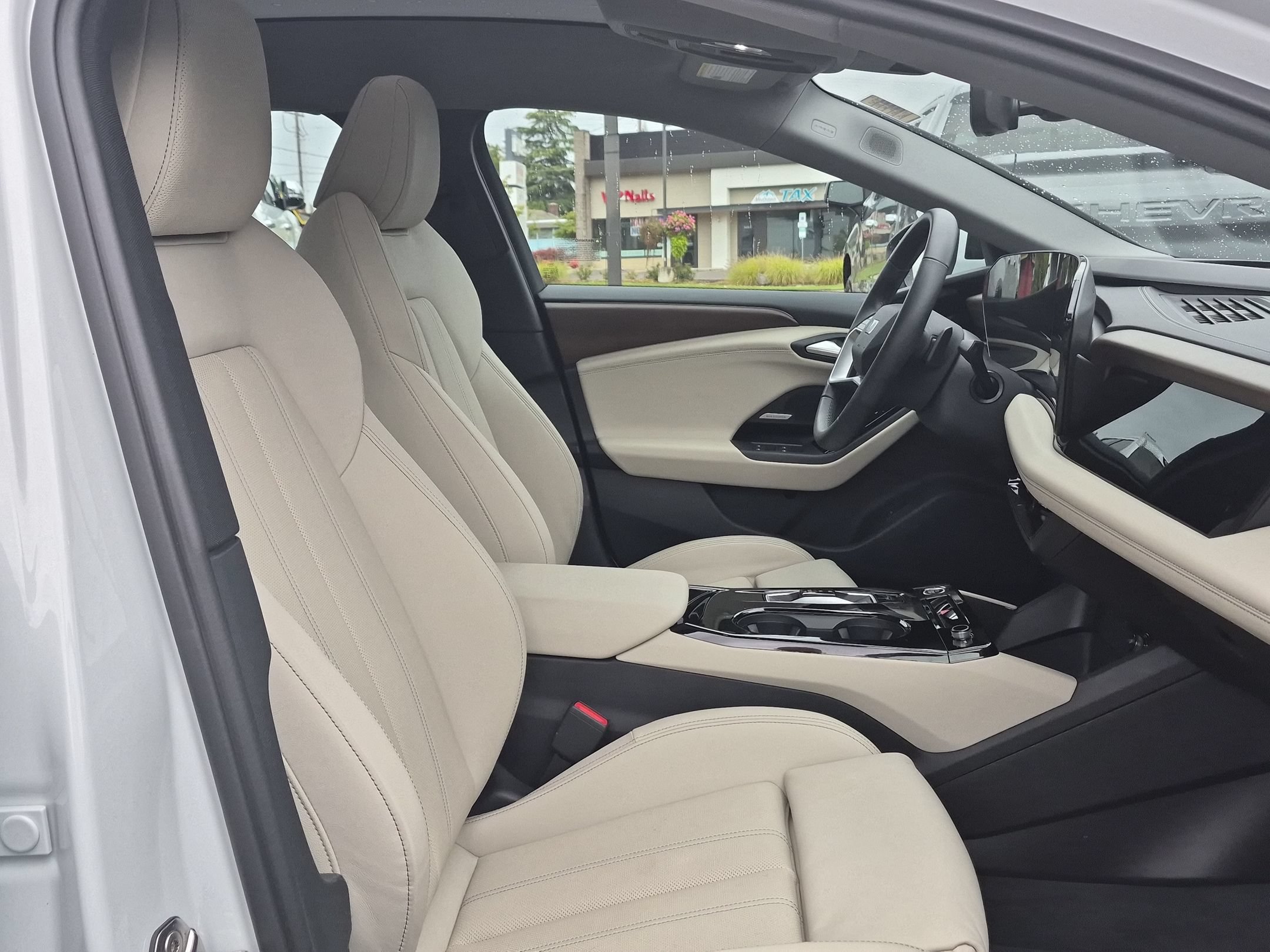 Used 2025 Audi A6 e-tron Premium Plus w/ Premium Plus AWD/4WD image 30
