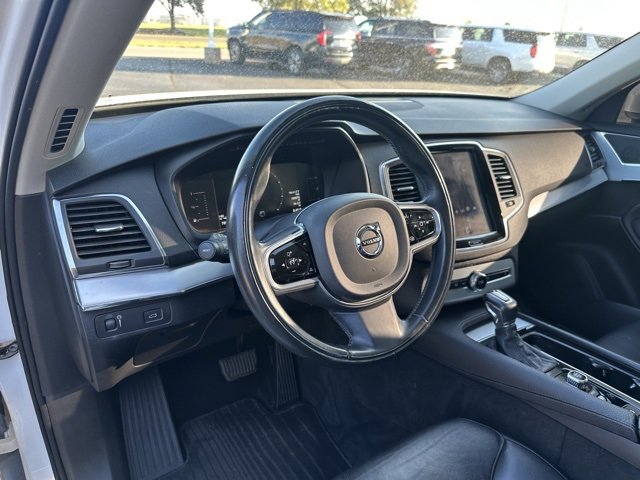 Used 2018 Volvo XC90 T5 Momentum w/ Convenience Package image 13