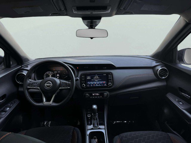 Used 2024 Nissan Kicks SR image 39