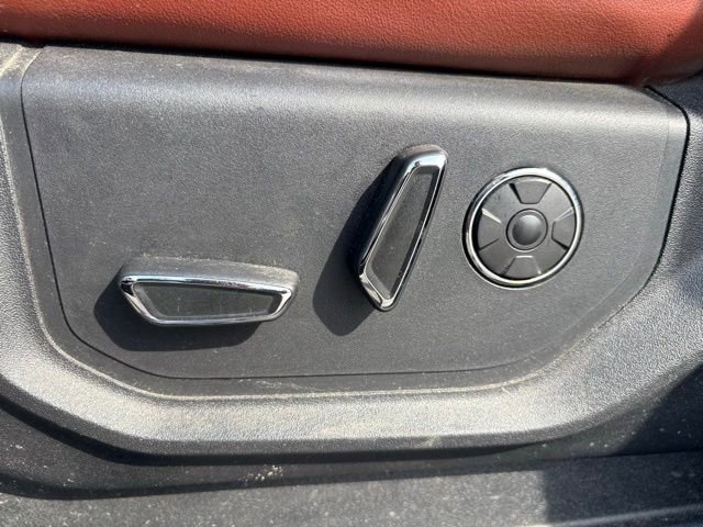 Used 2018 Ford F150 Platinum w/ Equipment Group 701A Luxury image 16