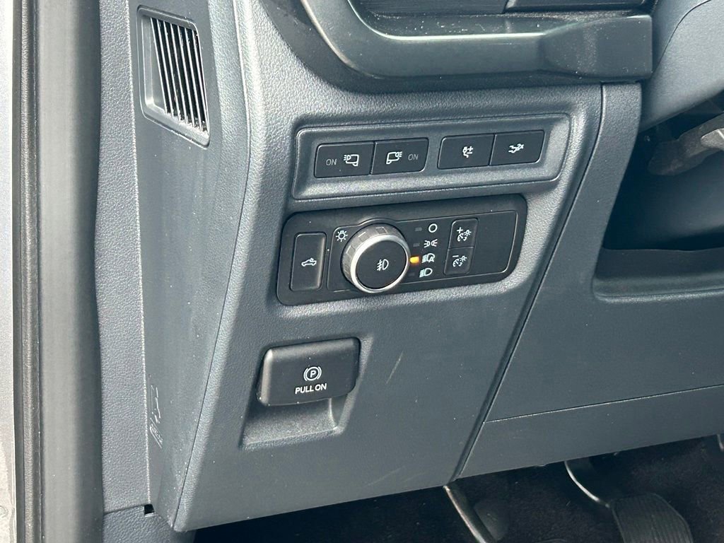 Used 2022 Ford F150 XLT w/ Equipment Group 302A High RWD image 36