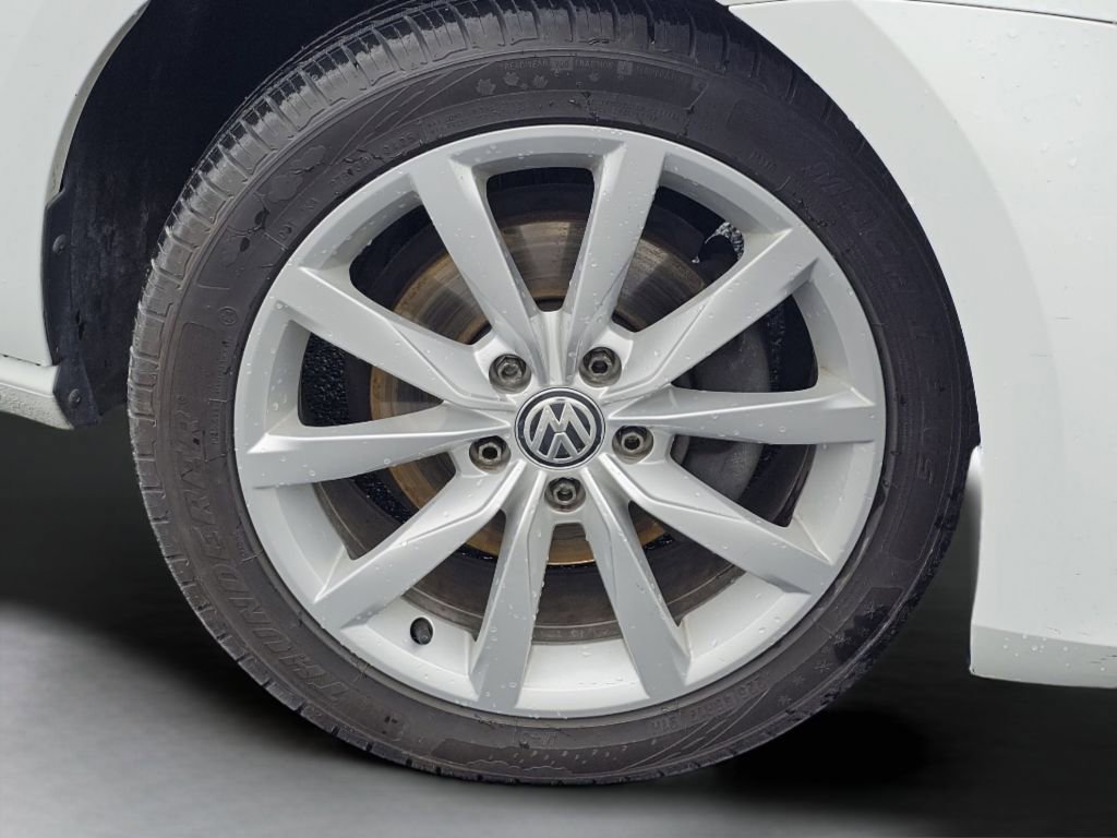 Used 2017 Volkswagen Golf SE FWD image 18