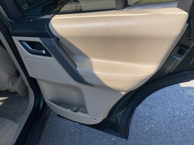 Used 2009 Land Rover LR2 HSE image 25