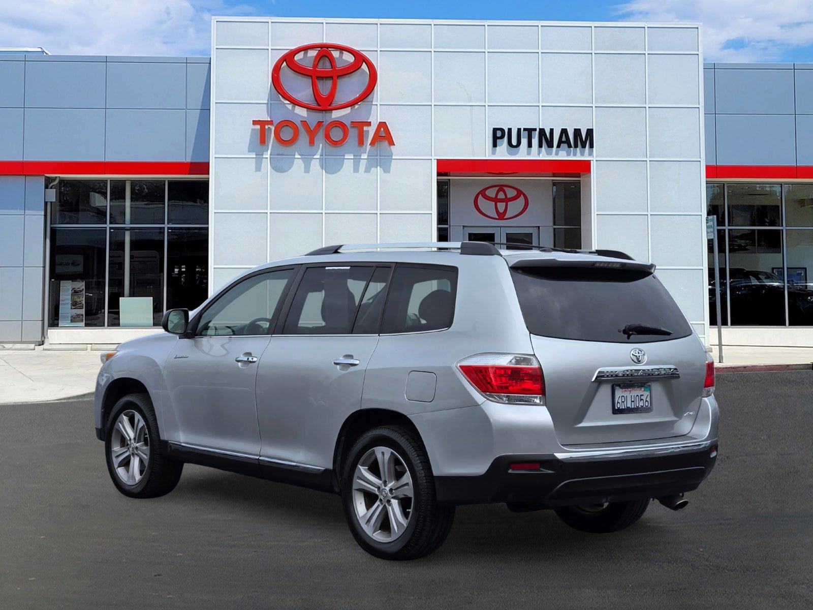 Used 2011 Toyota Highlander Limited w/ Tow Pkg AWD/4WD image 6