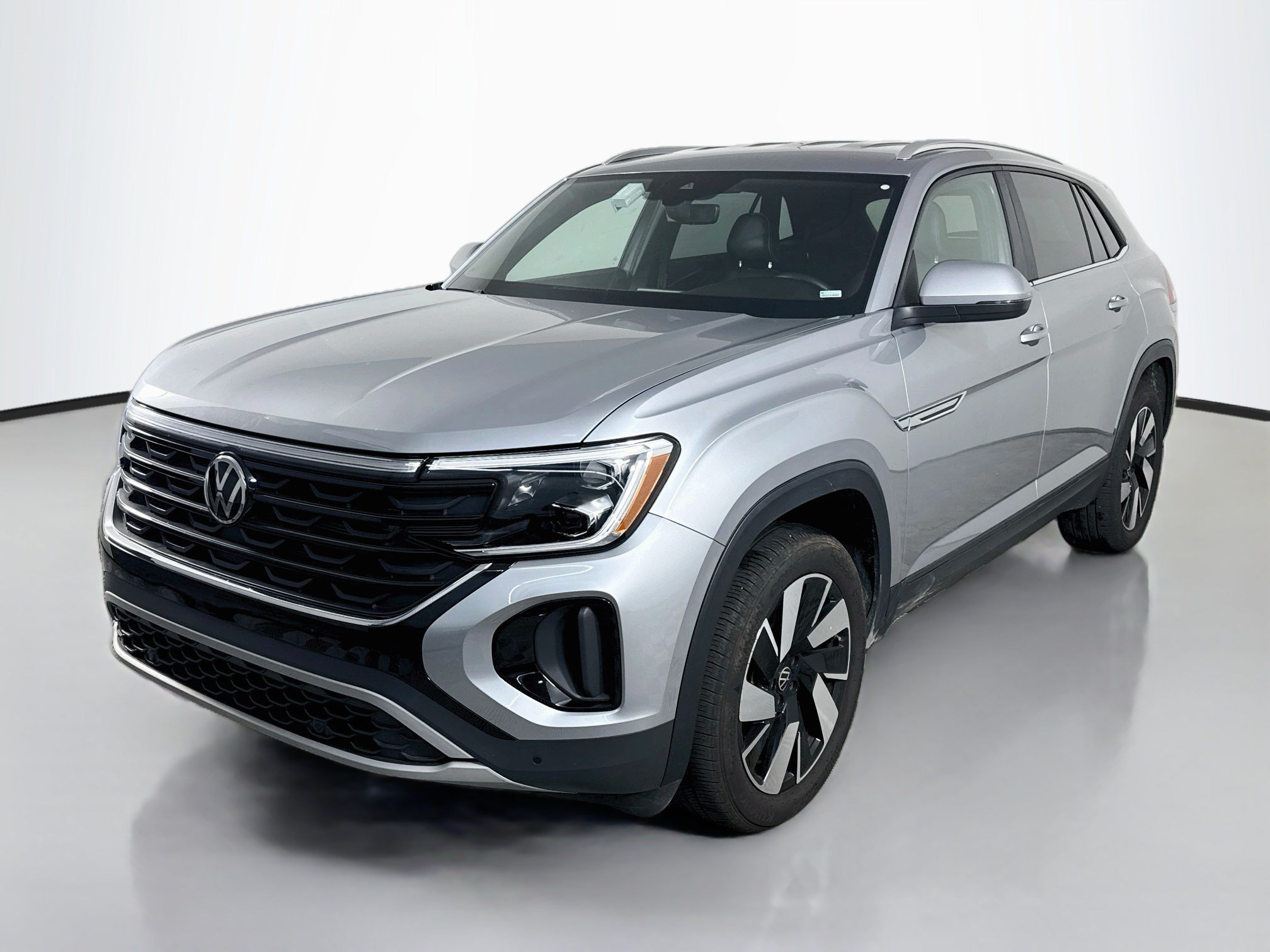 Used 2026 Volkswagen Atlas Cross Sport SE FWD image 4