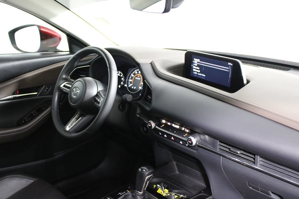 Used 2023 MAZDA CX-30 AWD 2.5 S w/ Premium Package image 13