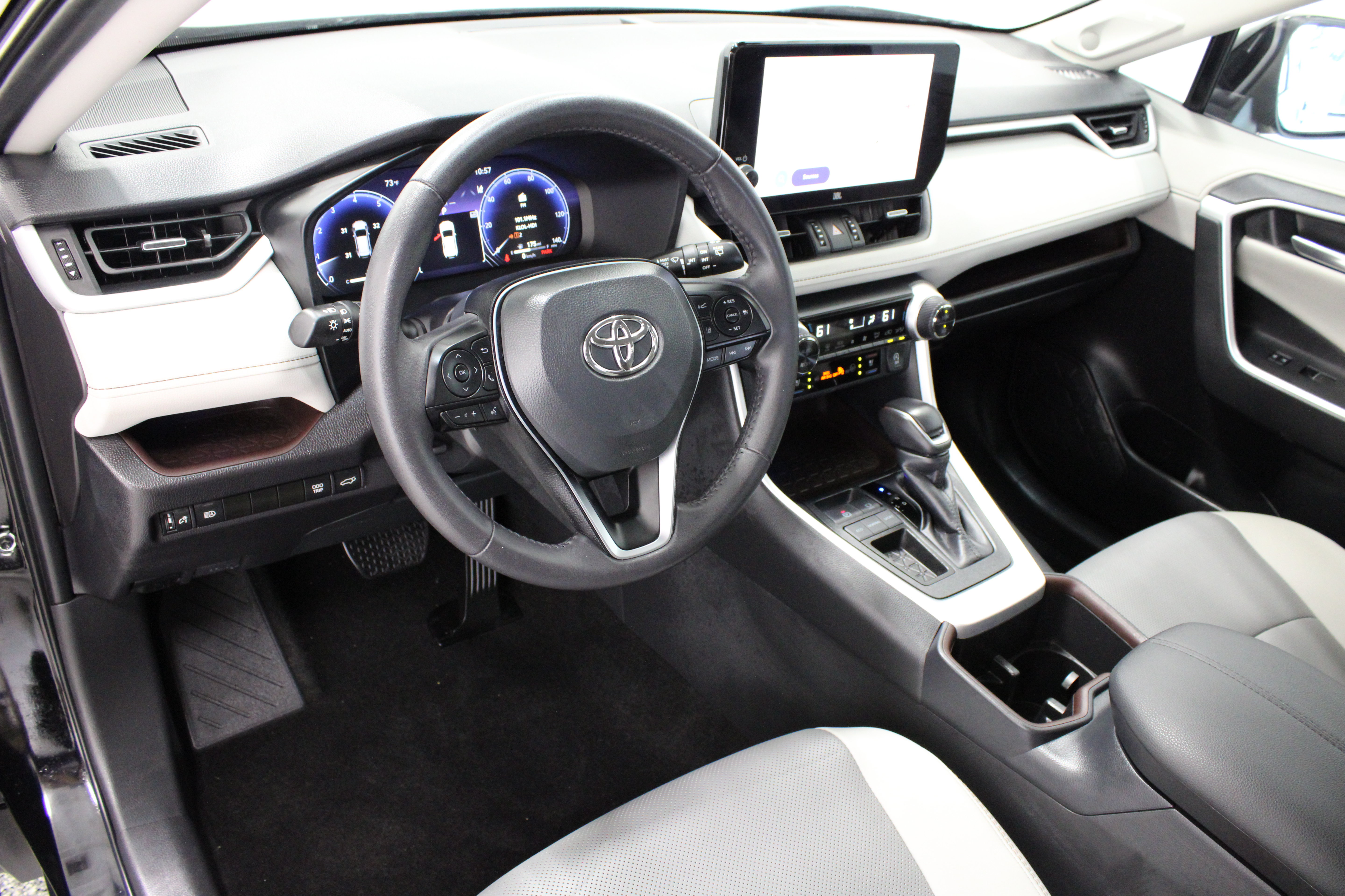 Certified 2025 Toyota RAV4 Limited FWD image 13