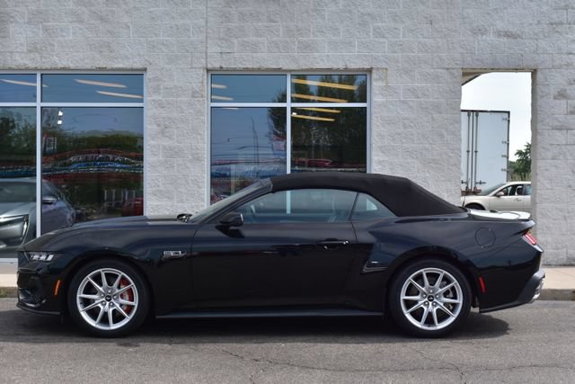 Used 2024 Ford Mustang GT Premium RWD image 2