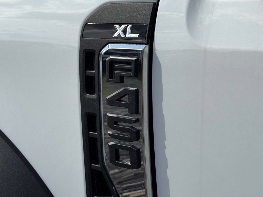 New 2026 Ford F450 XL w/ XL Chrome Package AWD/4WD image 24