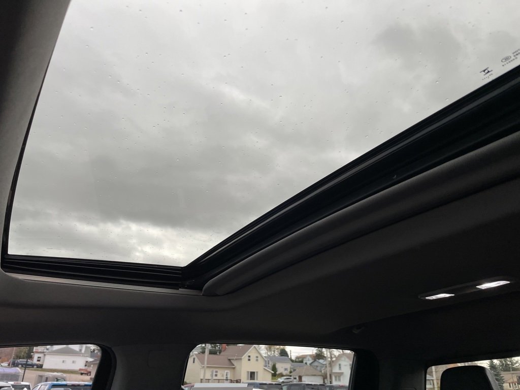 Used 2025 Chevrolet Silverado 1500 LTZ w/ LTZ Premium Package image 4