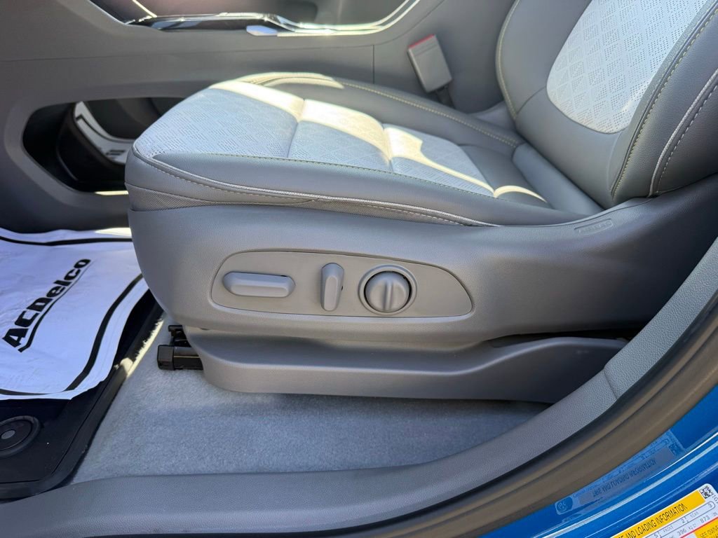 Used 2023 Chevrolet Bolt EUV Premier w/ Sun & Sound Package image 28
