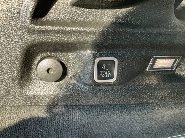 Used 2021 Jeep Grand Cherokee L Overland w/ Luxury Tech Group IV image 21