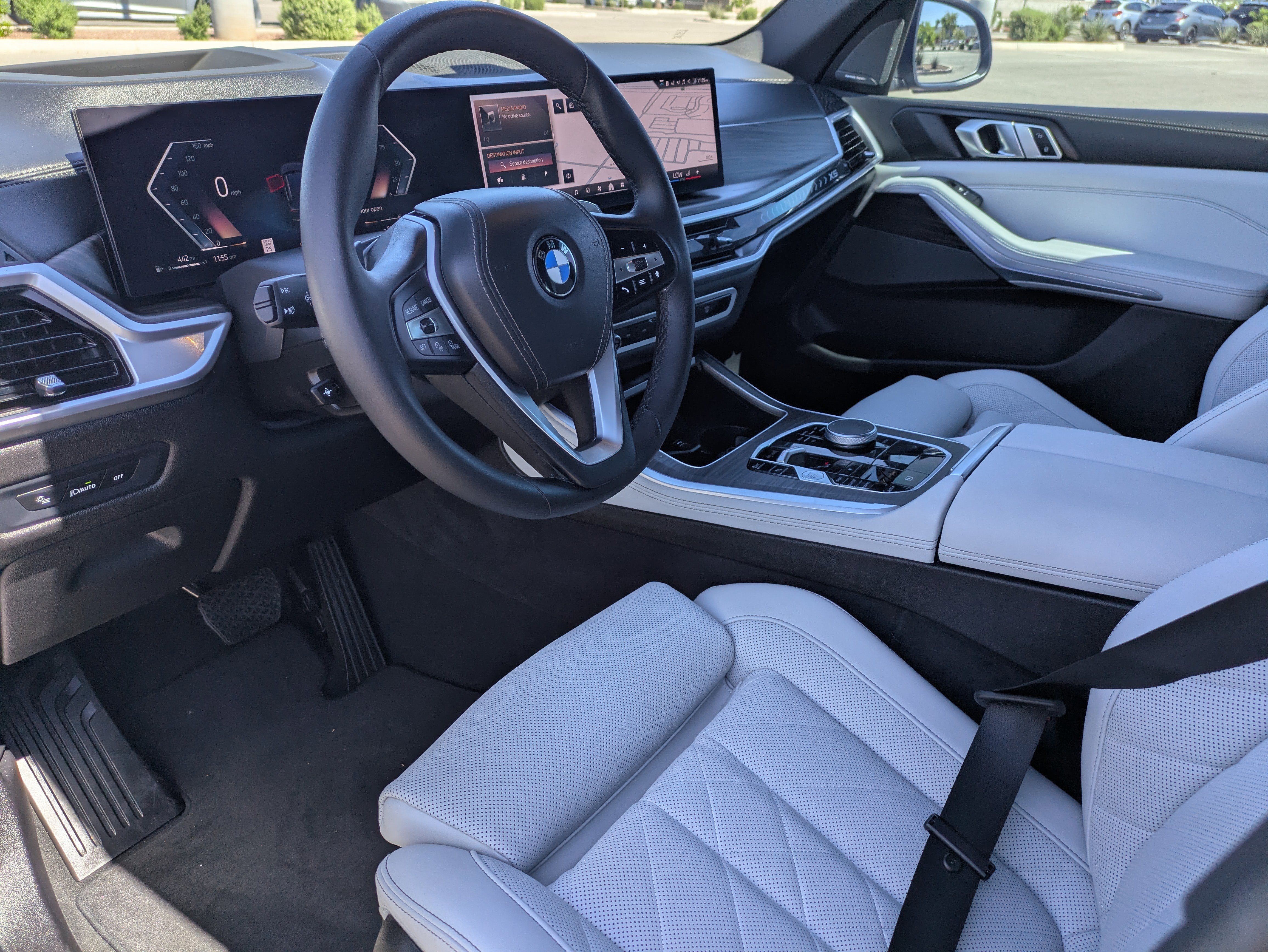 Used 2024 BMW X5 sDrive40i w/ Premium Package image 24