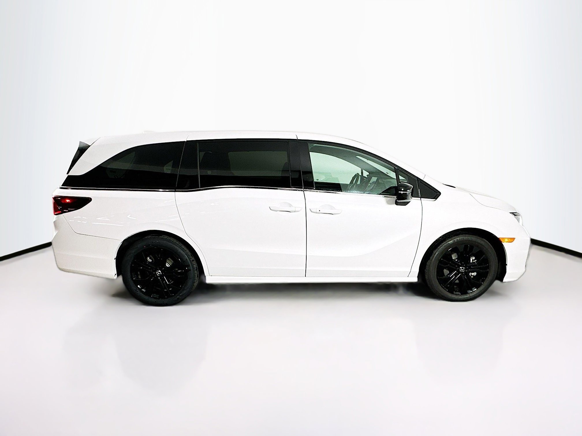 Used 2025 Honda Odyssey Sport-L image 10