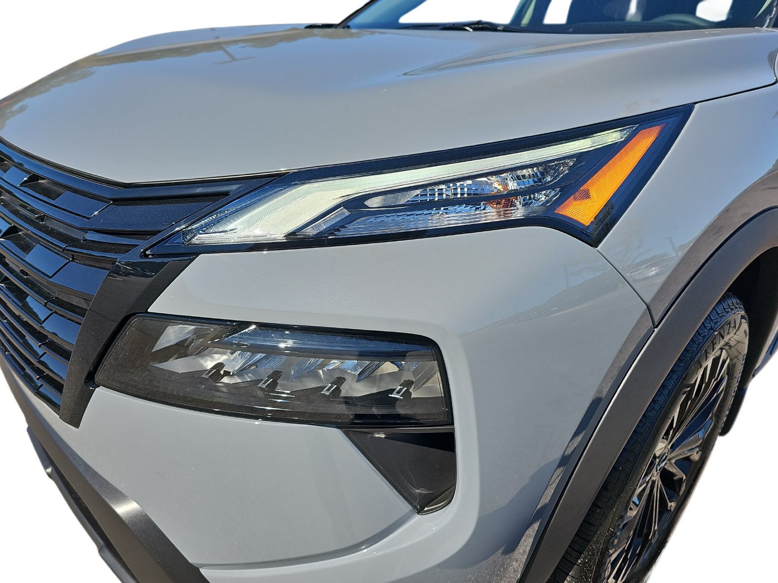 New 2027 Nissan Rogue Dark Armor FWD image 32