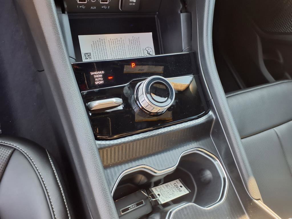 New 2025 Jeep Grand Cherokee L Limited w/ Luxury Tech Group II image 15