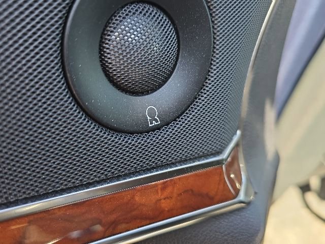 Used 2019 Lincoln Nautilus Reserve w/ Cargo Utility Package AWD/4WD image 11