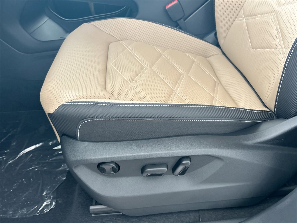 New 2026 Volkswagen Atlas Cross Sport SE image 13