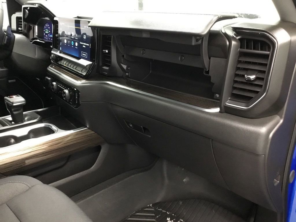 Used 2025 Chevrolet Silverado 1500 LT Trail Boss w/ Convenience Package II image 42