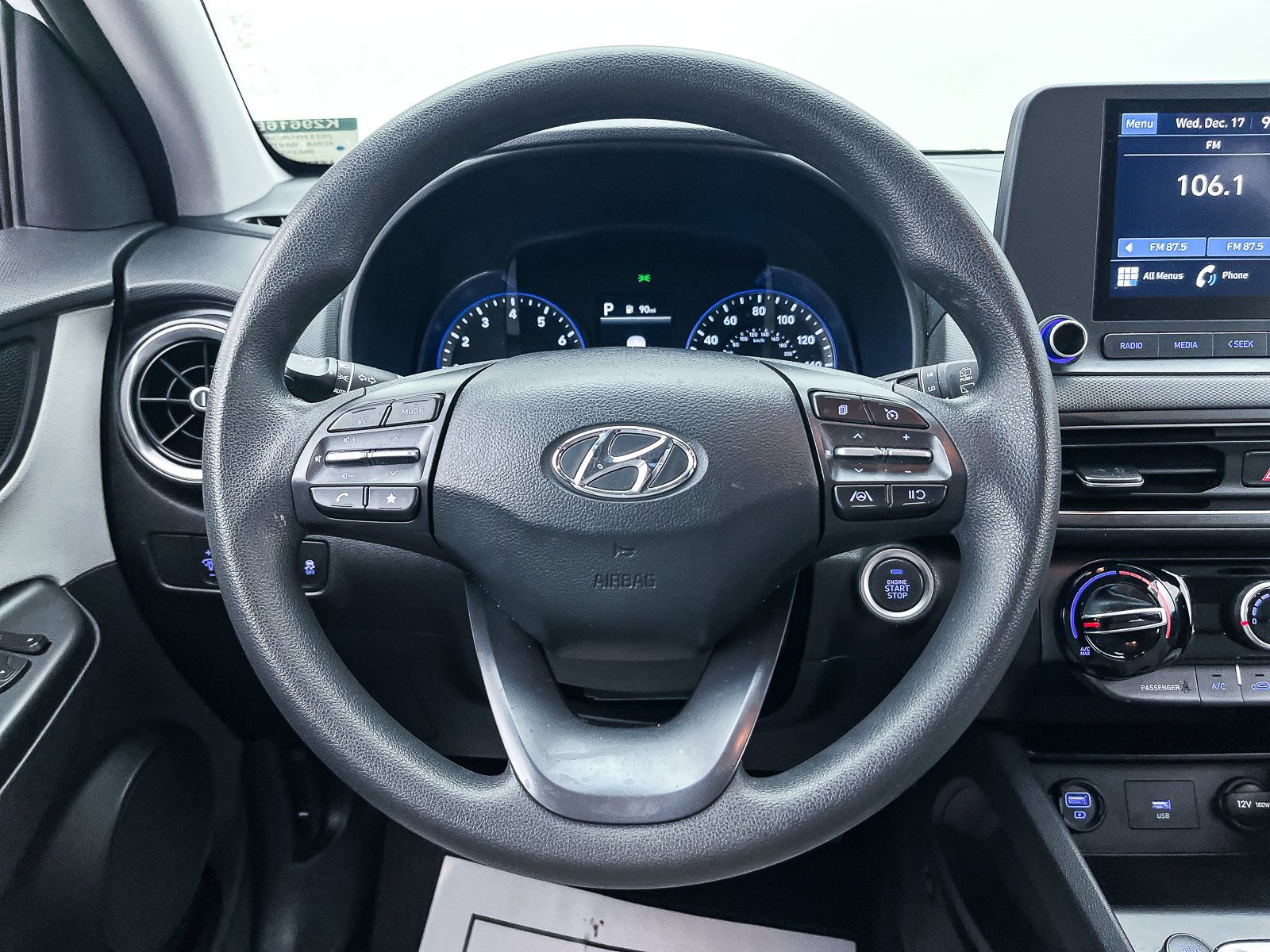Used 2023 Hyundai Kona SEL image 25
