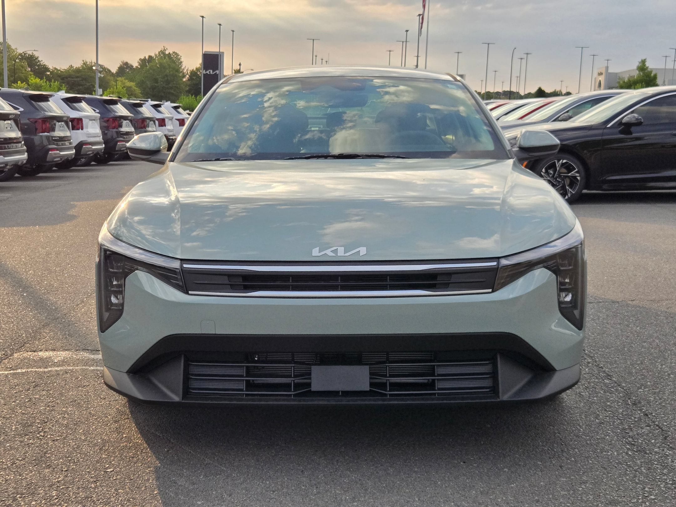 New 2026 Kia K4 FWD image 2