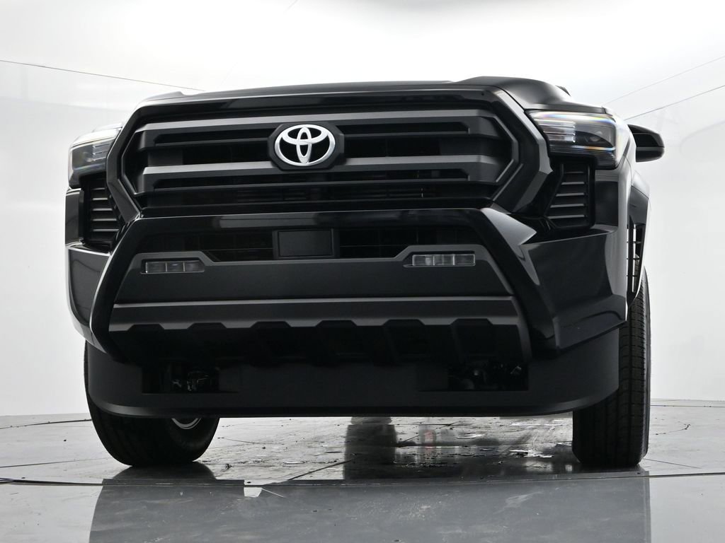 Used 2025 Toyota Tacoma SR5 image 31