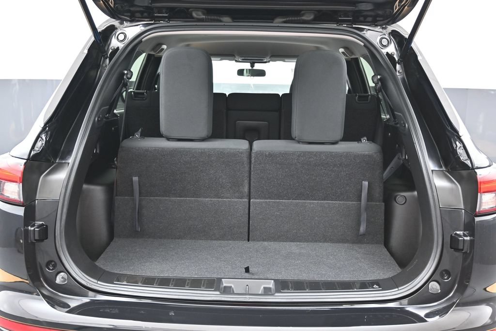 Used 2024 Mitsubishi Outlander ES AWD/4WD image 15