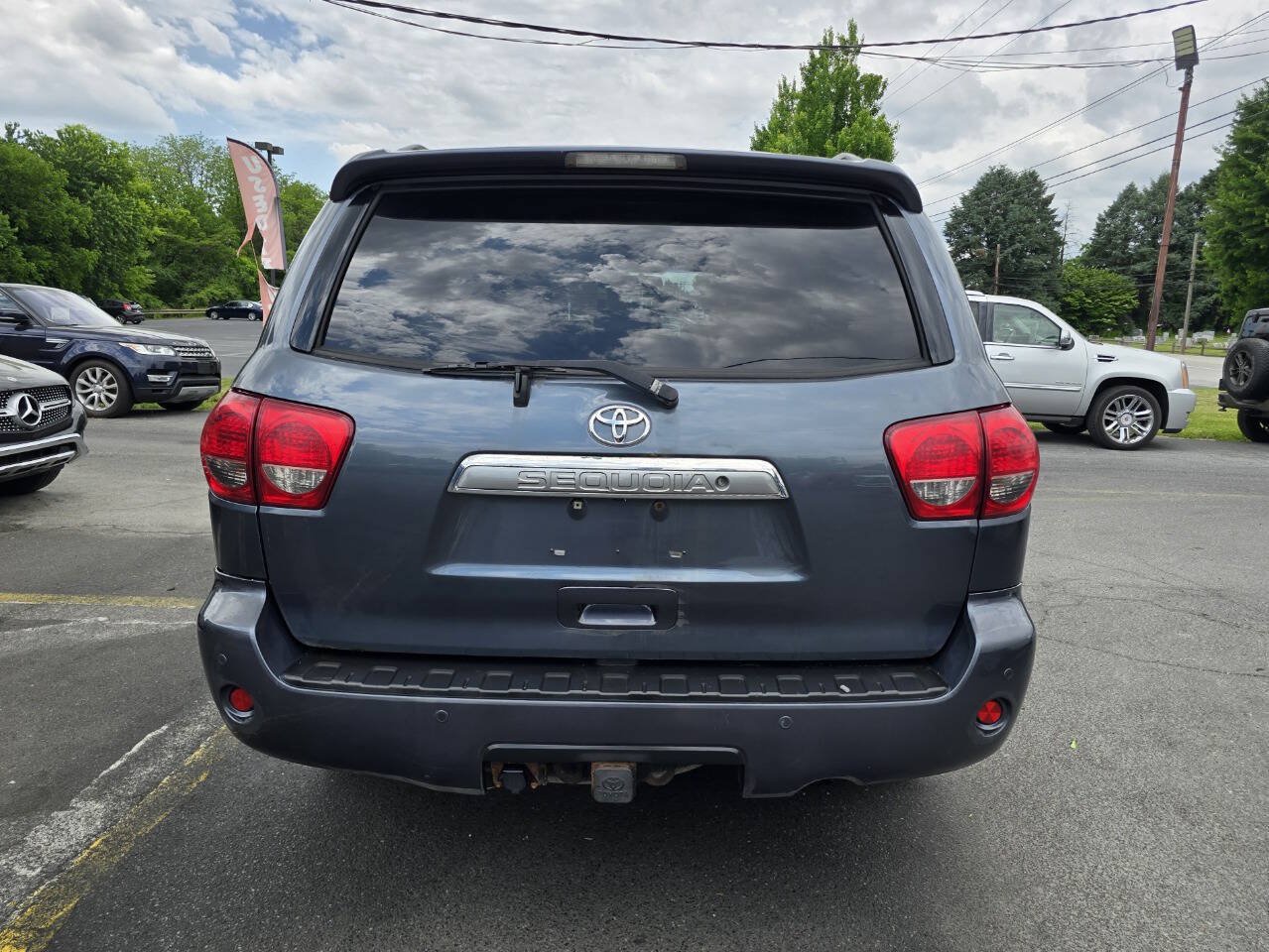Used 2008 Toyota Sequoia Platinum w/ Cold Area Pkg AWD/4WD image 4