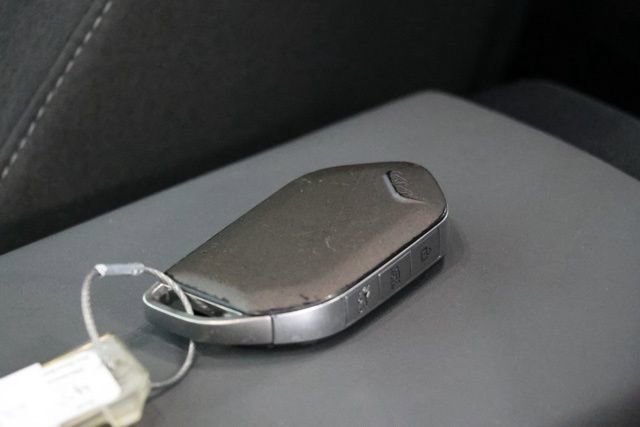 Used 2025 Kia K4 LXS image 34
