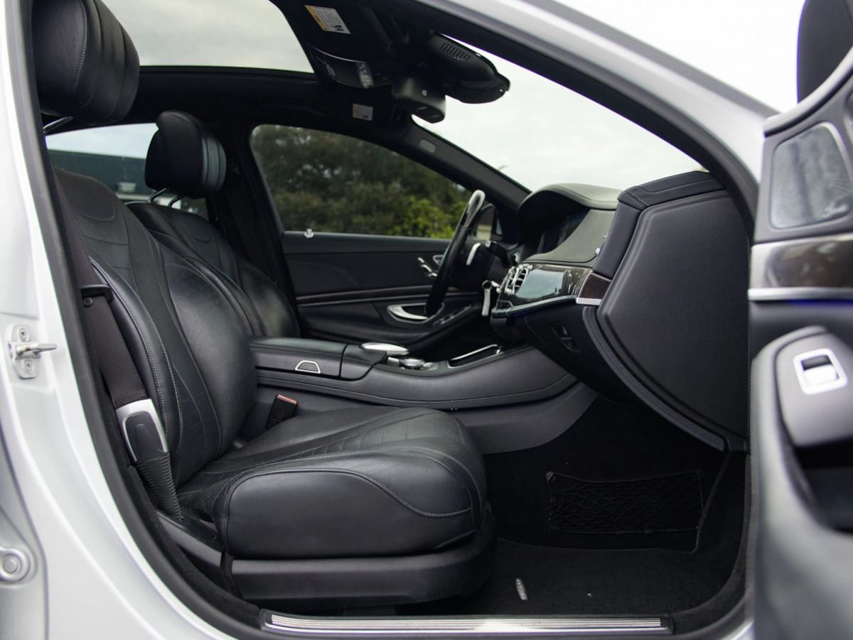 Used 2015 Mercedes-Benz S 550 Sedan image 23