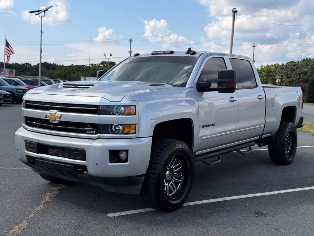 Used 2018 Chevrolet Silverado 2500 LT w/ LT Fleet Convenience Package AWD/4WD image 8