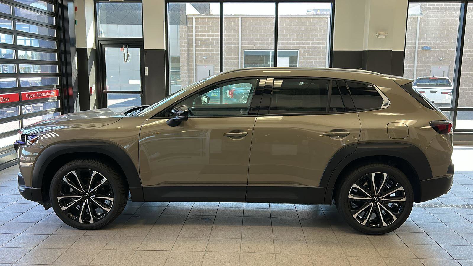 New 2025 MAZDA CX-50 AWD 2.5 Turbo w/ Cargo Package image 3