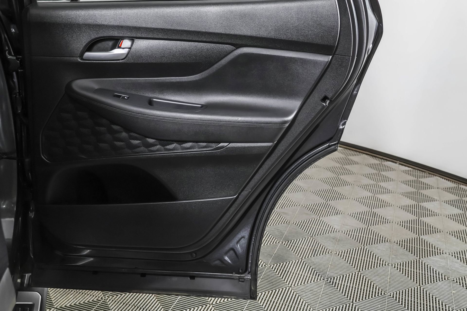 Used 2023 Hyundai Santa Fe XRT w/ Cargo Package image 44