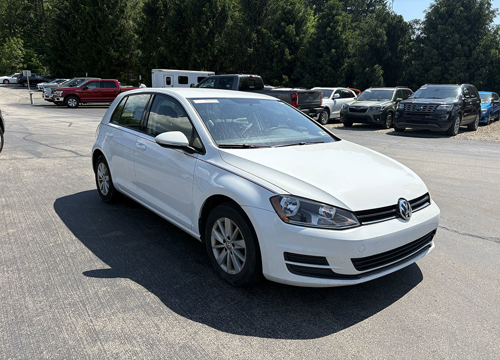 Used 2016 Volkswagen Golf S FWD image 4
