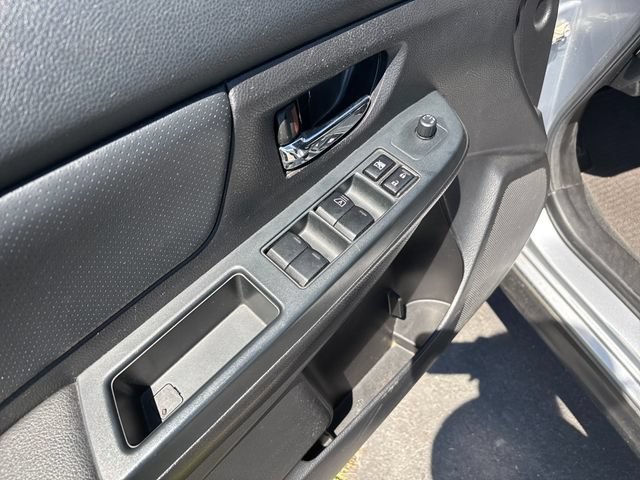 Used 2014 Subaru Crosstrek 2.0i Limited AWD/4WD image 11