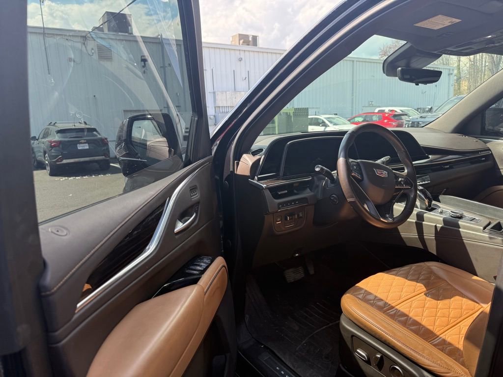 Used 2021 Cadillac Escalade ESV Sport image 7