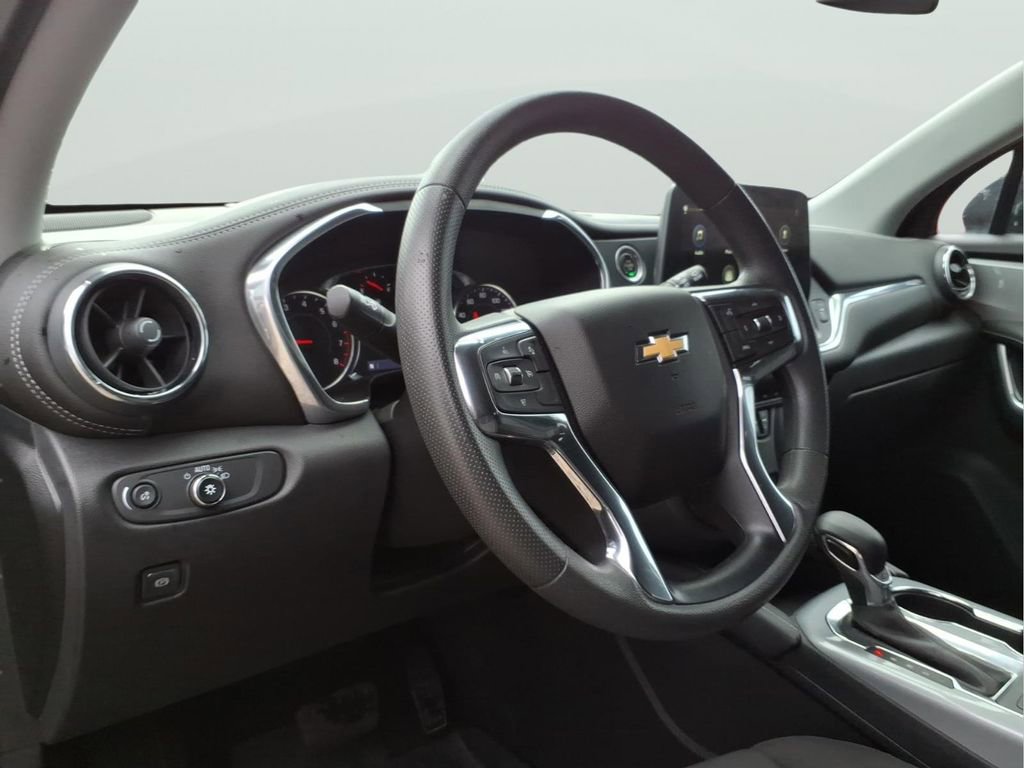Used 2023 Chevrolet Blazer LT w/ Driver Confidence Package FWD image 15